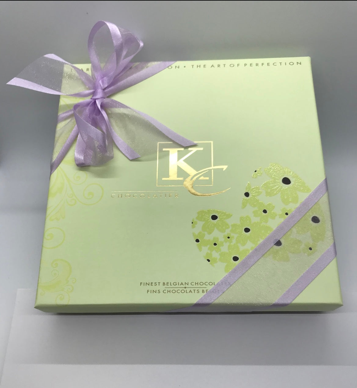 28 piece Deluxe Celebration Box